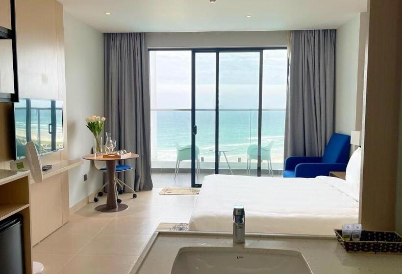 اتاق استاندارد با تخت بزرگ, Wyndham Garden Cam Ranh   Villa 3 Phòng Ngủ