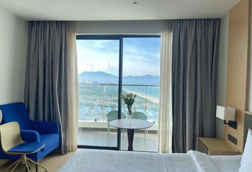 اتاق استاندارد با تخت بزرگ, Wyndham Garden Cam Ranh   Villa 3 Phòng Ngủ