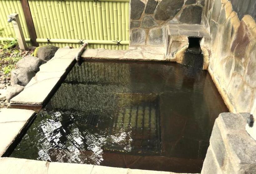 이코노이 4인룸, 白水温泉竹の倉山荘