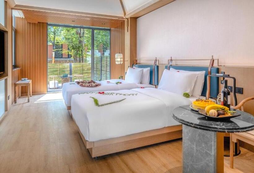 Quarto Estandar Interior, Maree