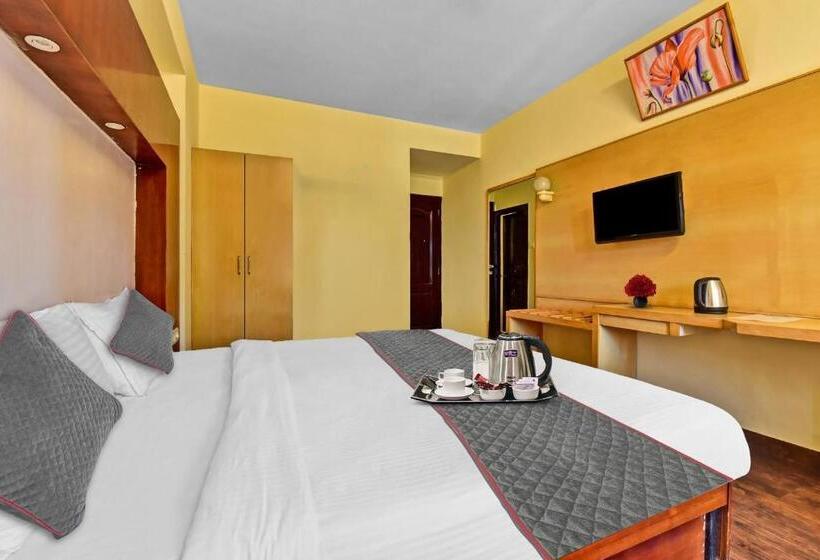 三人经典房间, Super Townhouse Fateh Sagar Formerly Vatika Inn