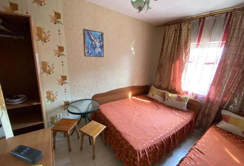 Quarto Triplo Basic, частные апартаменты мезенцевых