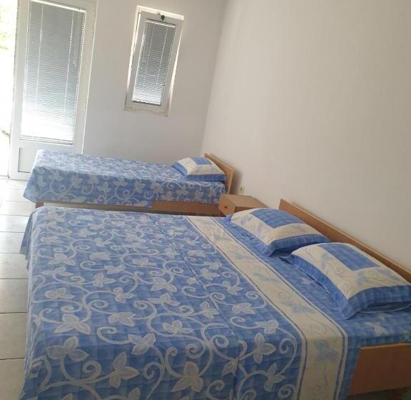 استودیو استاندارد با تراس, Villa Smokva