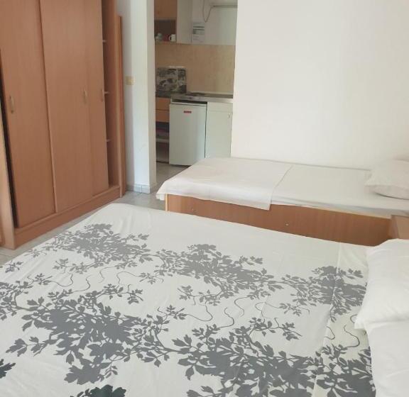 استودیو استاندارد با تراس, Villa Smokva