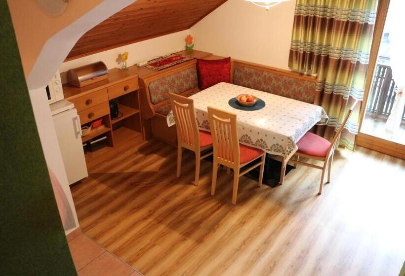 Апартаменты Comfort 2 Спальни, Ferienwohnungen Kraker