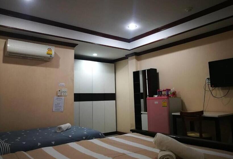 디럭스 트리플 룸, Tree House Chachoengsao