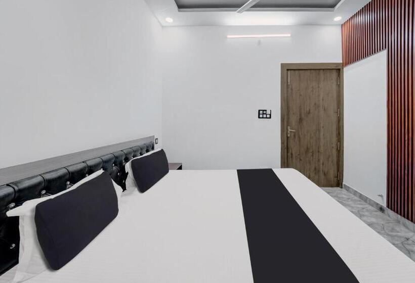 Номер Стандарт, Super Oyo Flagship Hotel Singh Residency