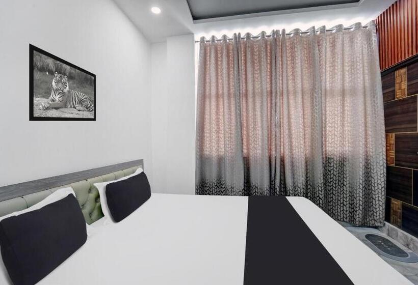 Номер Стандарт, Super Oyo Flagship Hotel Singh Residency