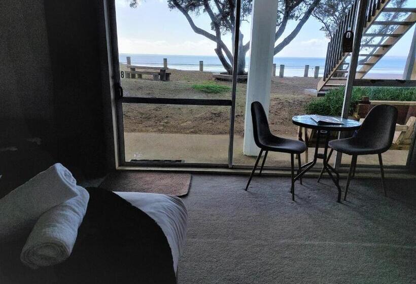 Студия Стандарт, Edgewater Motel