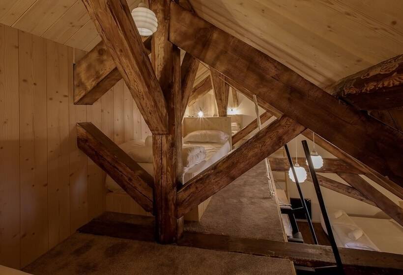 家庭间, Refuge Du Montenvers