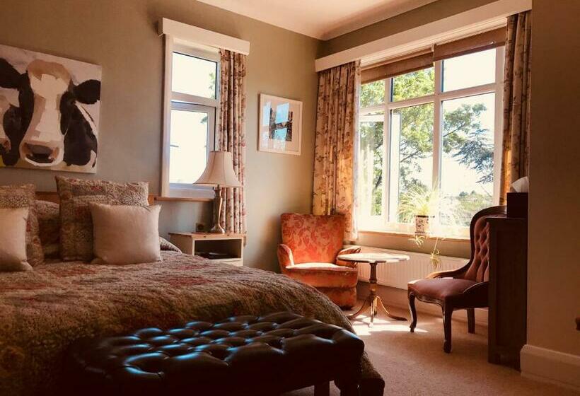 اتاق استاندارد با چشم‌انداز باغ, Tresillian House
