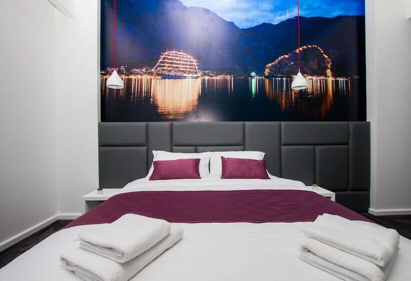 Standard Room Double Bed Side Sea View, Alkima