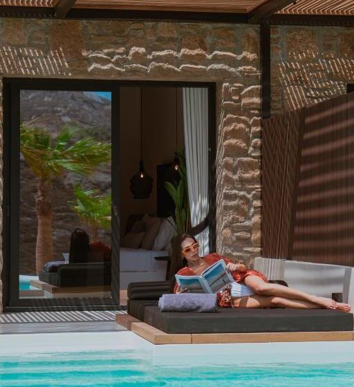Полулюкс с Бассейном, Ftelia Black Villas