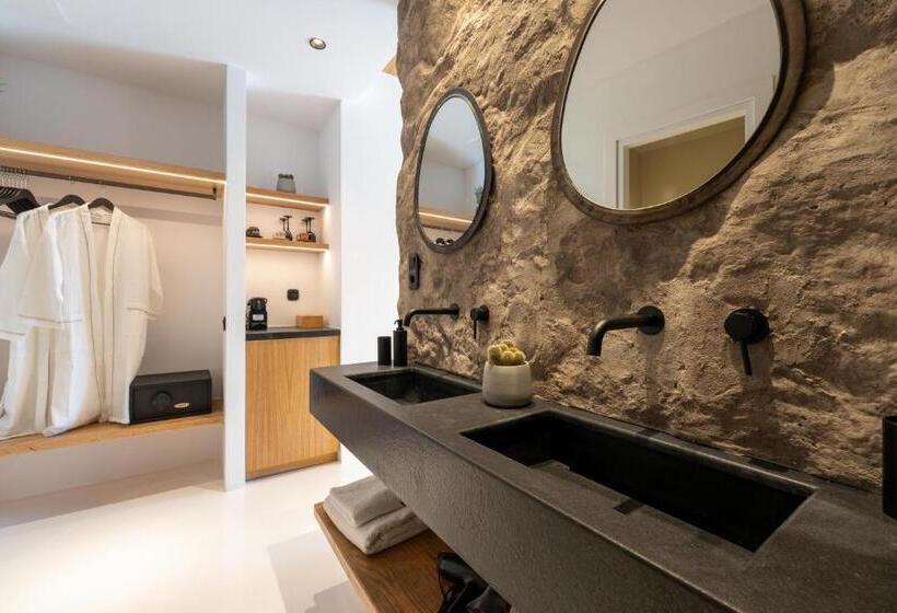 Люкс Кровать Кинг, Ftelia Black Villas