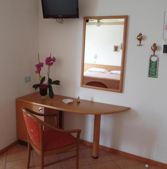 اتاق استاندارد, Piccolo Hotel Direkt Am See
