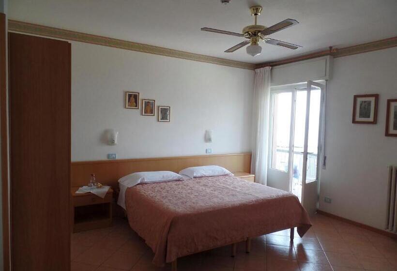 اتاق استاندارد, Piccolo Hotel Direkt Am See