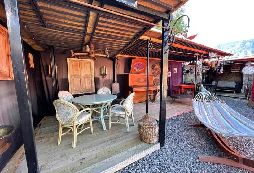 اتاق سوپریور خانوادگی, Crazy Lounge B&b