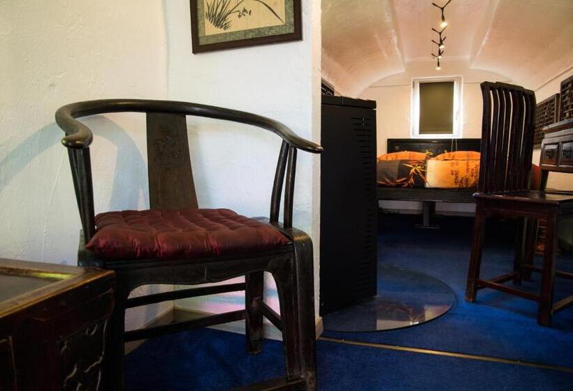 اتاق استاندارد, Crazy Lounge B&b