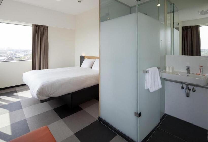 Номер Стандарт Адаптированный для Инвалидов, Easyhotel Amsterdam Zaandam