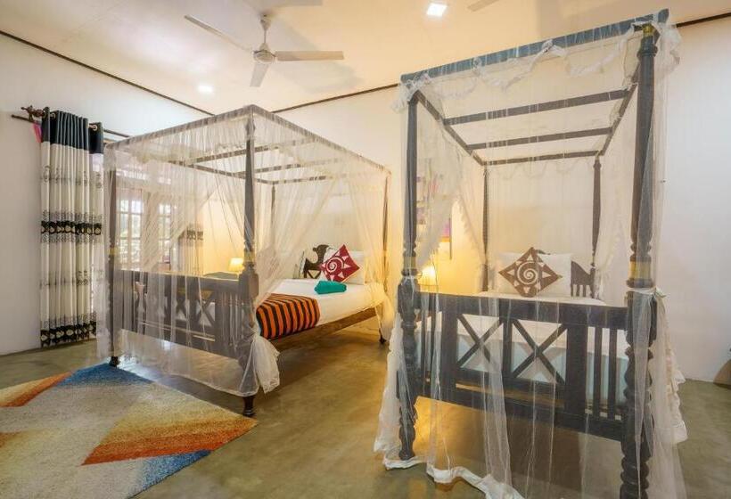 Quarto Familiar Deluxe, Abundia Unawatuna