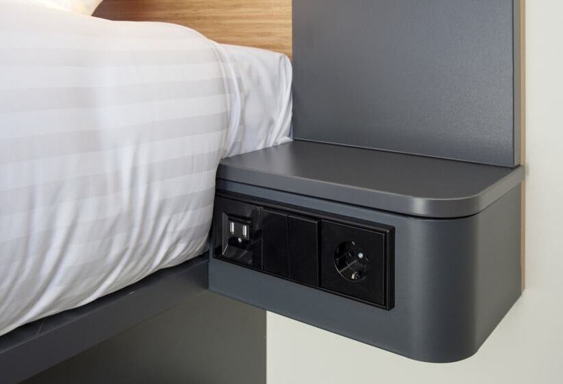 Номер Стандарт, Easyhotel Amsterdam Zaandam