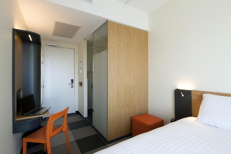 Номер Superior, Easyhotel Amsterdam Zaandam