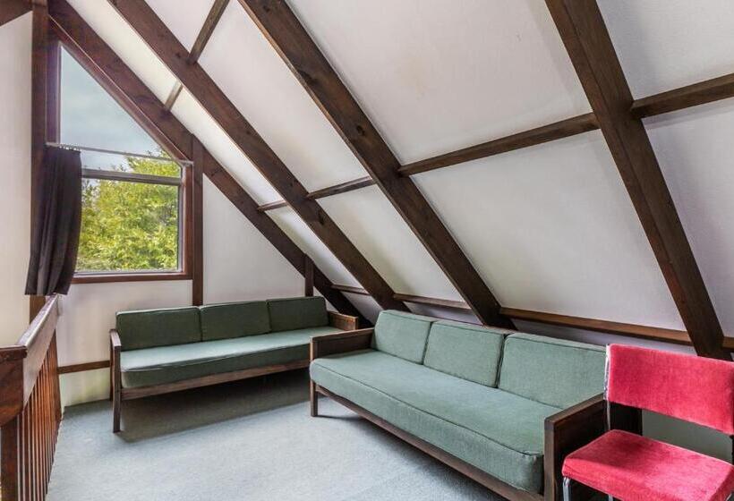 Семейный Номер Вид на Сад, Tokaanu Lodge Motel