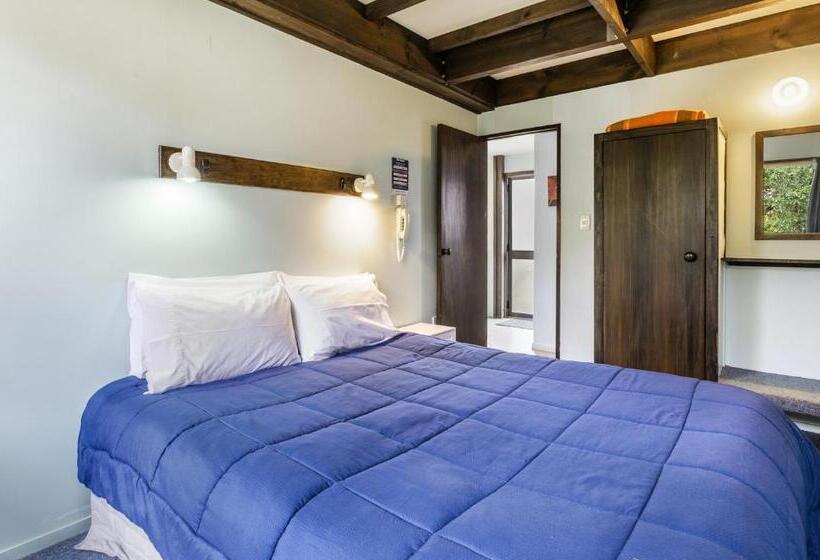 Семейный Номер, Tokaanu Lodge Motel
