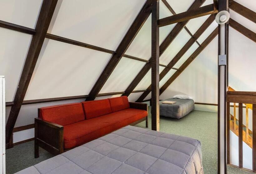 Студия Стандарт, Tokaanu Lodge Motel