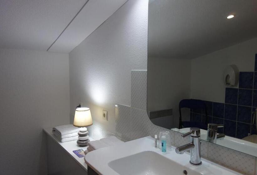 Номер Стандарт, Hôtel Côté Jardin