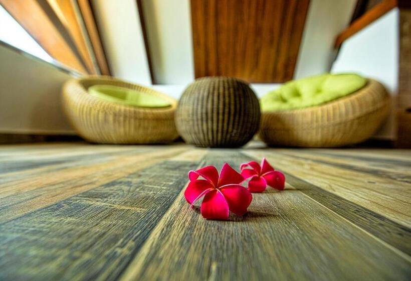 کلبه ییلاقی سوپریور یک خوابه, Liyya Water Villas