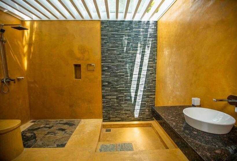 اتاق لوکس, Liyya Water Villas