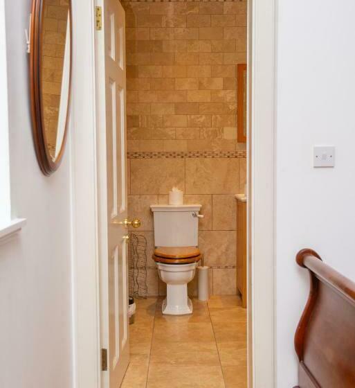 Семейный Номер, Parade School Guest Rooms