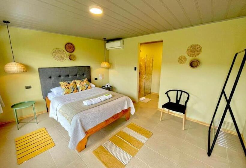 Номер Deluxe, Y Cabinas Del Trópico