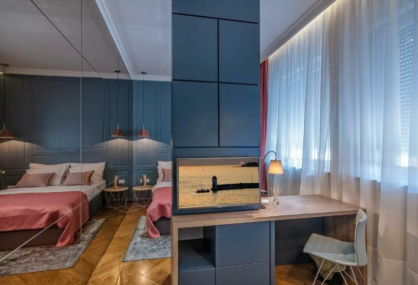 디럭스 룸, Zadera Accommodation