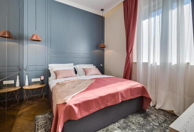 디럭스 룸, Zadera Accommodation