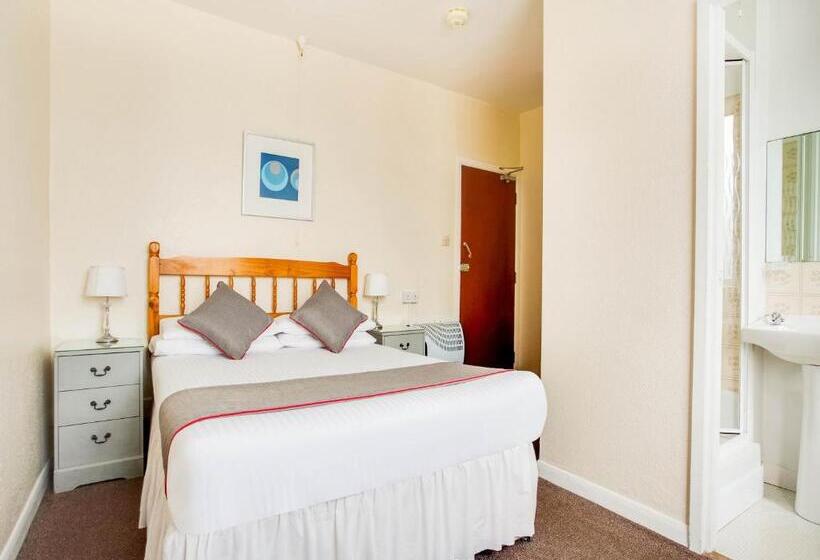 Номер Стандарт, Godolphin Arms Hotel