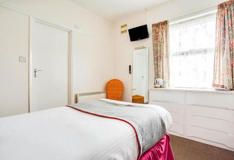 Номер Стандарт, Godolphin Arms Hotel