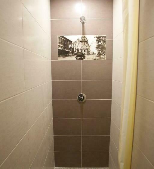 اتاق استاندارد با سرویس بهداشتی مشترک, Hostel 1910