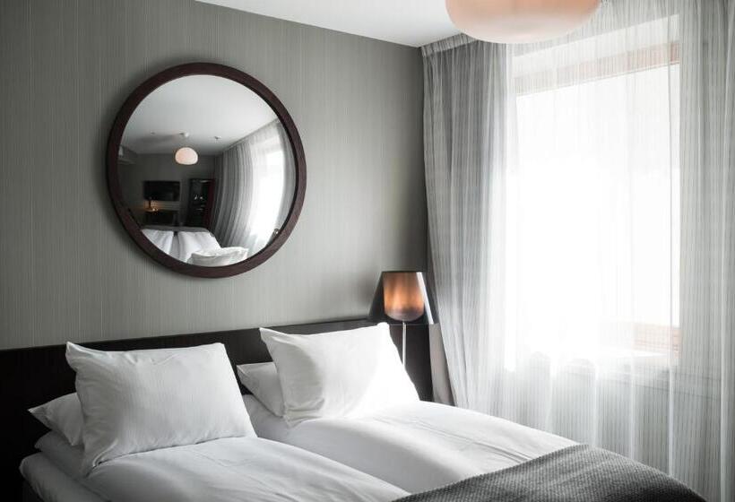 Quarto Basic, Bergen Børs