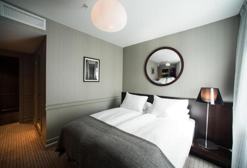 Quarto Basic, Bergen Børs