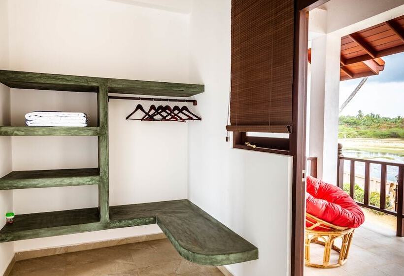 디럭스 테라스 룸 바다 전망, Green Parrot Beach Resort
