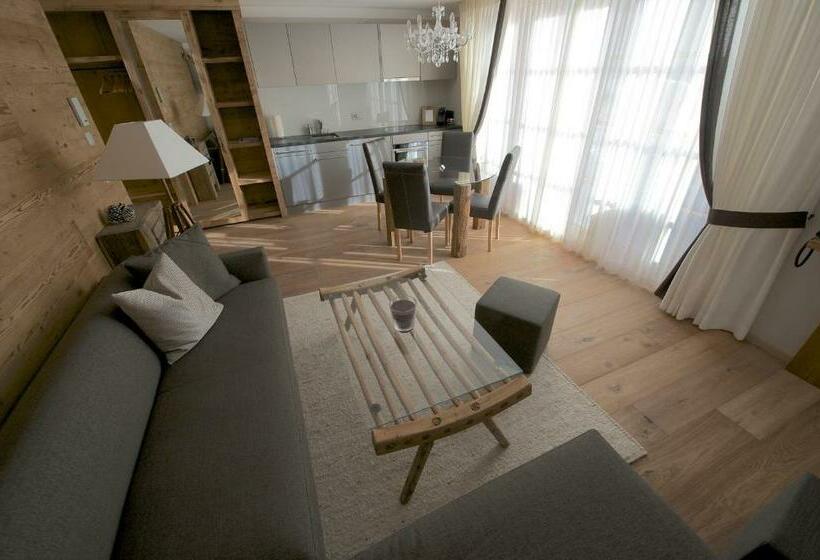 سوییت, Ino Petit Chalet