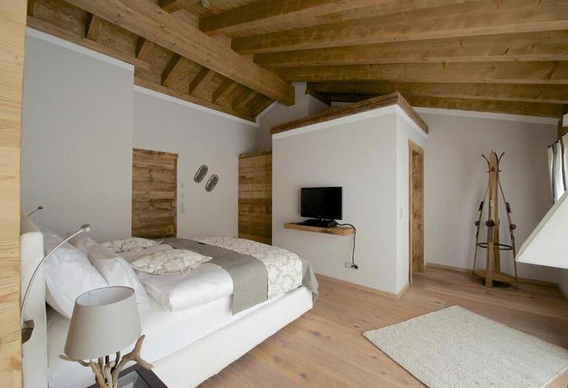 سوییت, Ino Petit Chalet