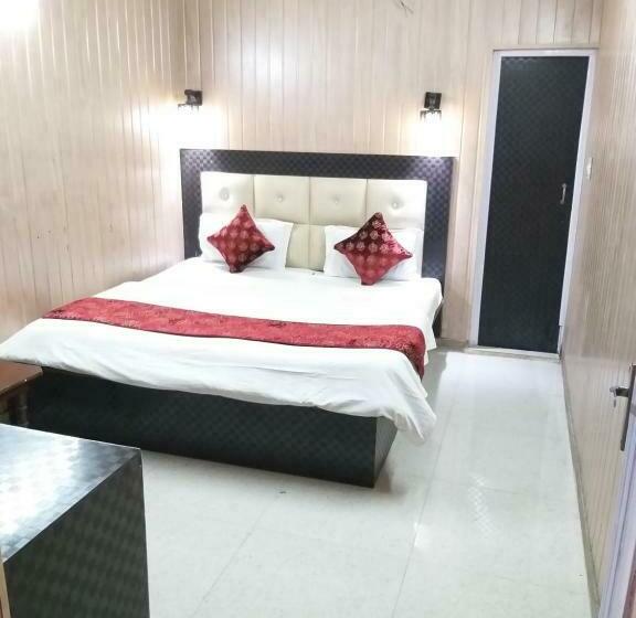 اتاق لوکس, Shehnaz Inn   Walking Distance For Golden Temple