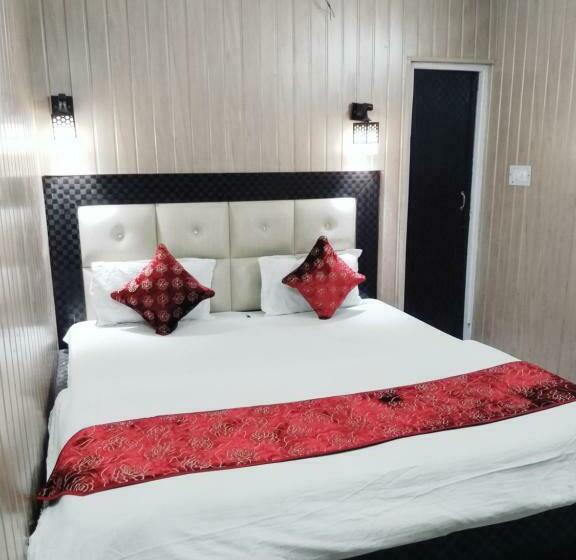 اتاق لوکس, Shehnaz Inn   Walking Distance For Golden Temple