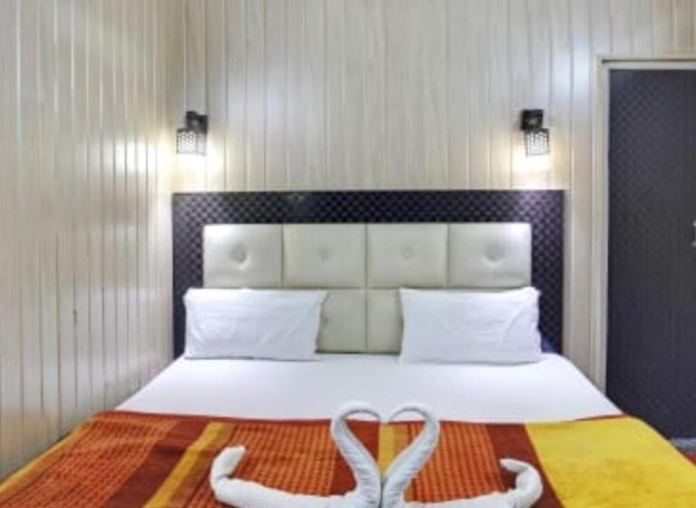 اتاق اکونومی, Shehnaz Inn   Walking Distance For Golden Temple