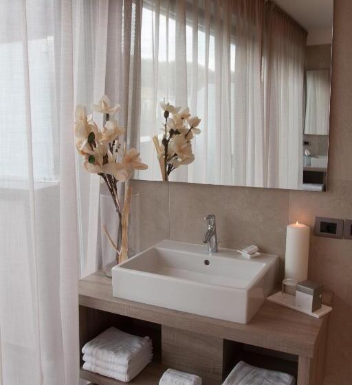 Апартаменты 1 Спальня, The Lodge Sporthotel   Golfclub Eppan