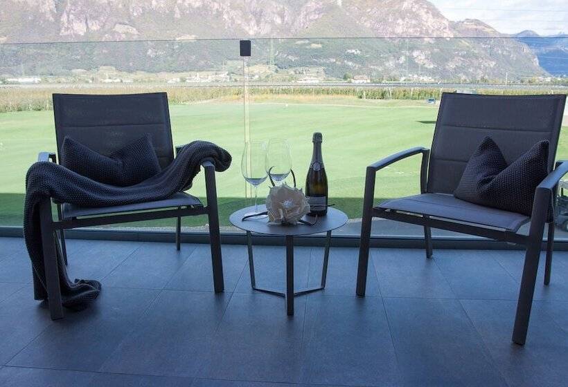 Люкс Сеньор, The Lodge Sporthotel   Golfclub Eppan