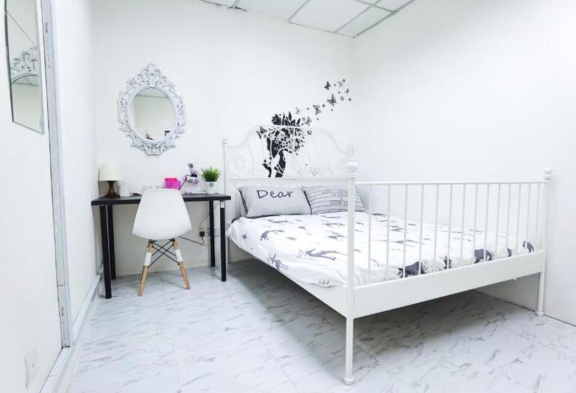 Номер Economy, G Traveler Accommodation   Hostel